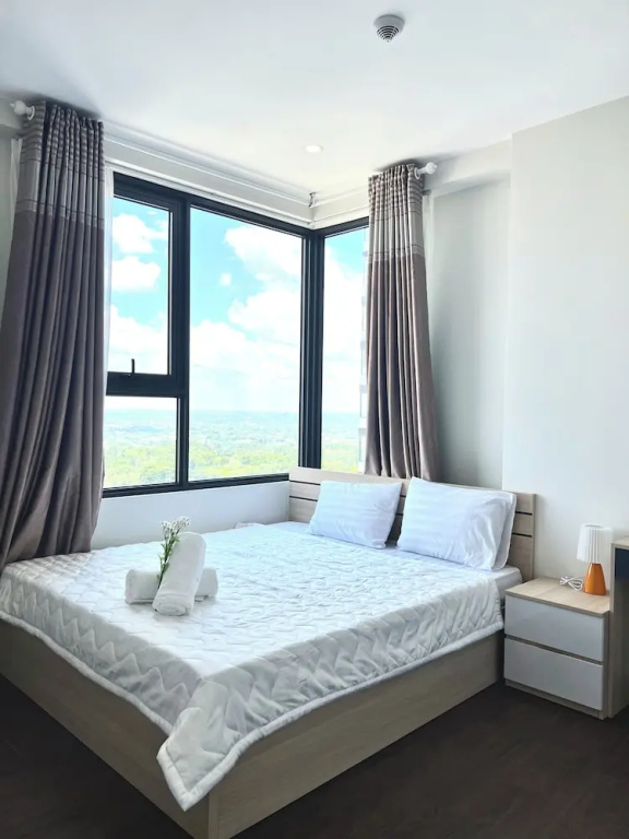 3 Bedrooms Luxury Apartment