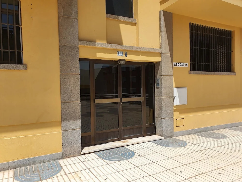 Doramas Private Rooms Shared Toilet