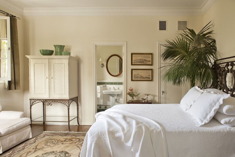 The Willows Historic Palm Springs Inn by null