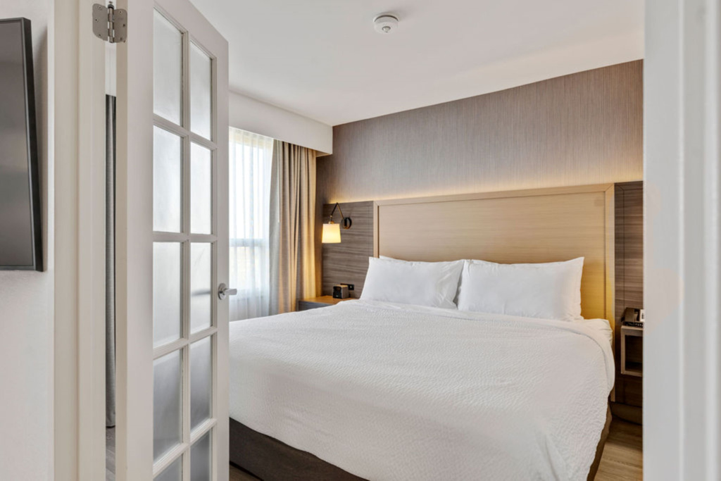 Holiday Inn Hotel & Suites Ottawa Kanata by IHG - Général