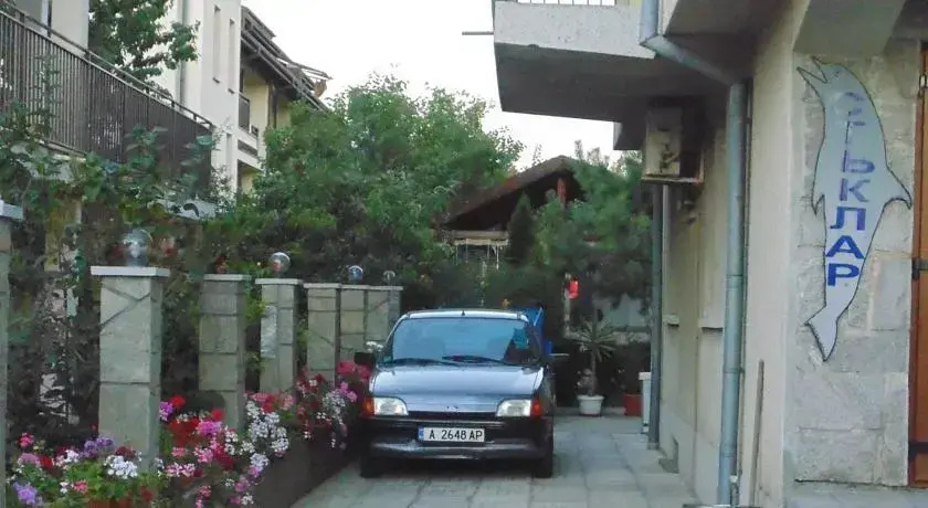 Topalovi Guest House
