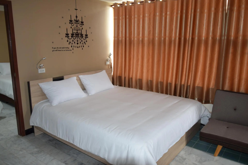 Standard Double room (full double bed)