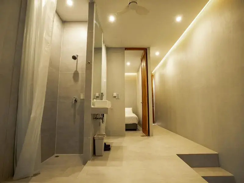 Double Villa with balcony (full double bed)
