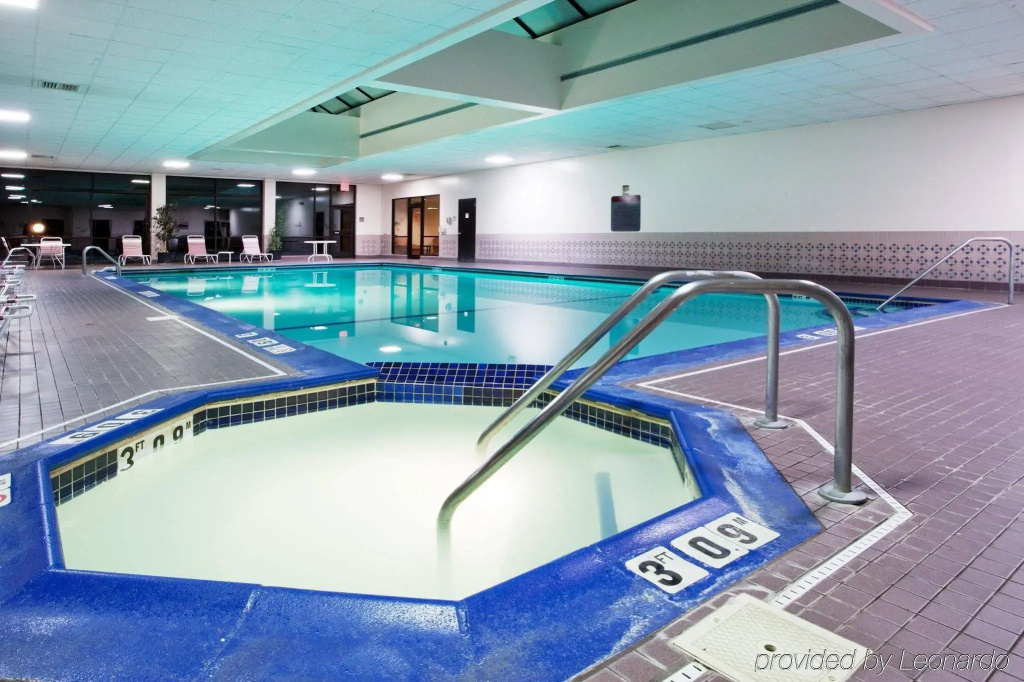 Holiday Inn Express Big Rapids by IHG - Général