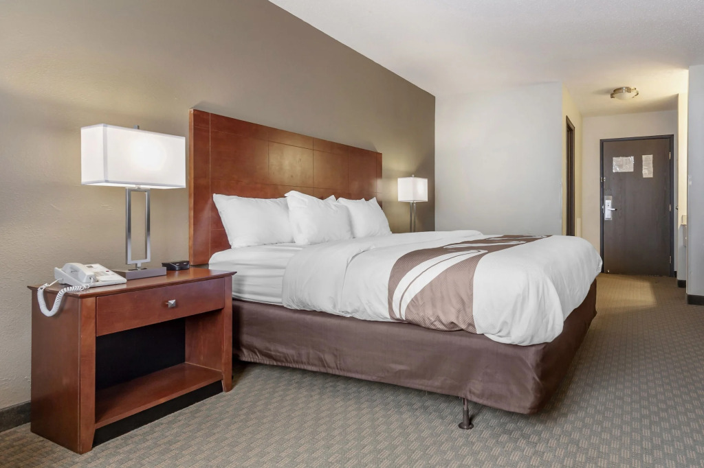 Quality Inn Hays I-70 — фото 6