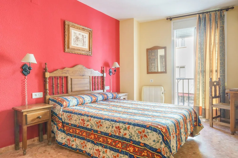 Standard Double room with balcony (full double bed)