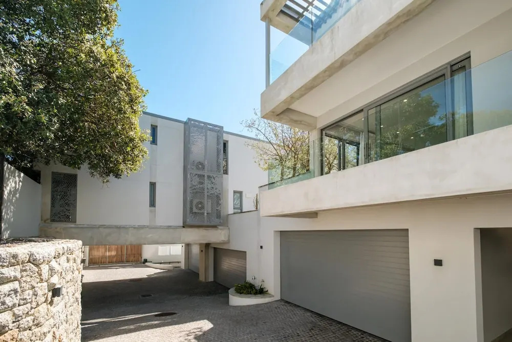 4 Bed Coastal Retreat W Pool Views Llandudno Sands
