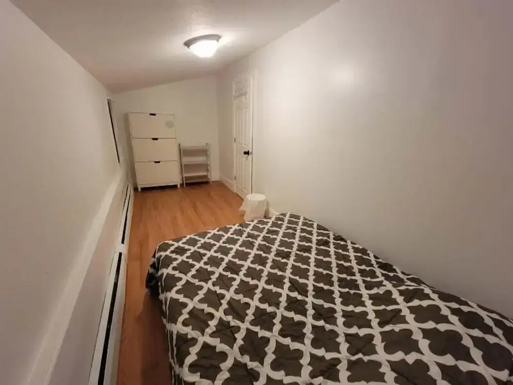 Comfort room