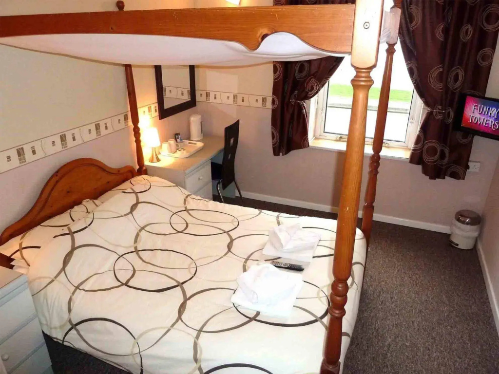 Hotel photo 2