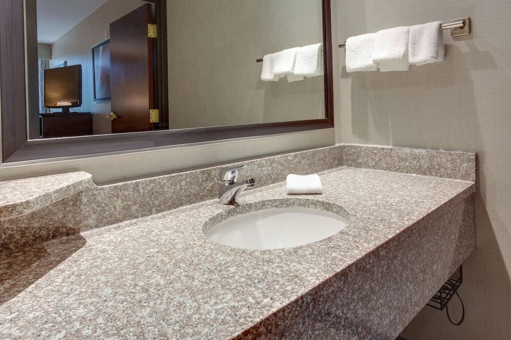 Drury Inn & Suites Louisville East - Chambres