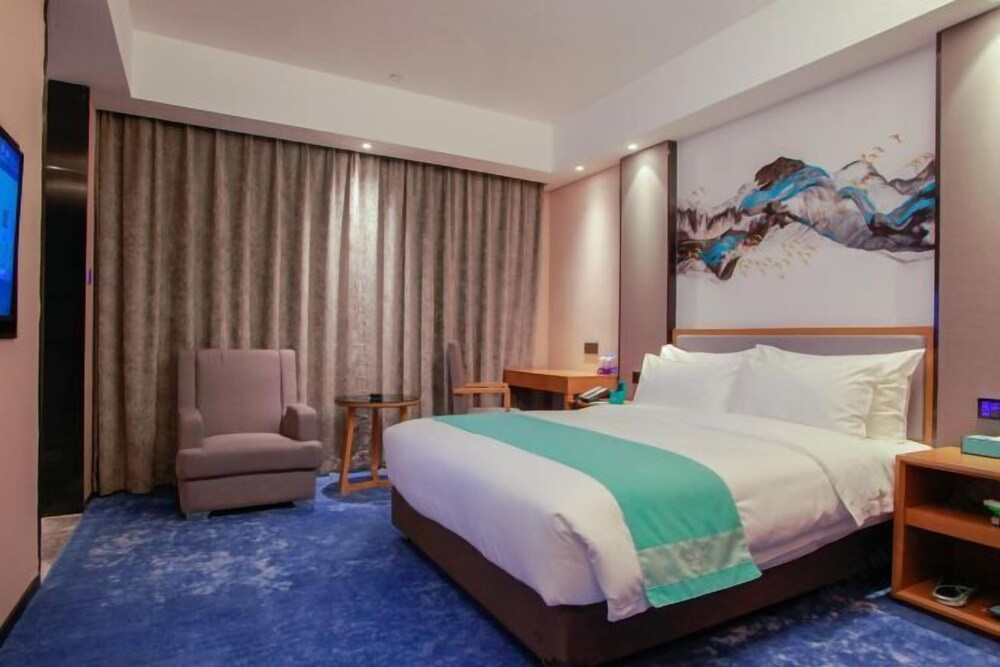 Xi'an Qingya Hotel (Huizhou Jiangbei Railway Station)