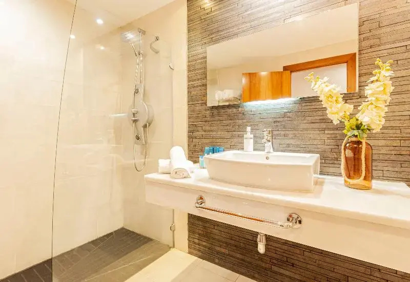 Standard Suite