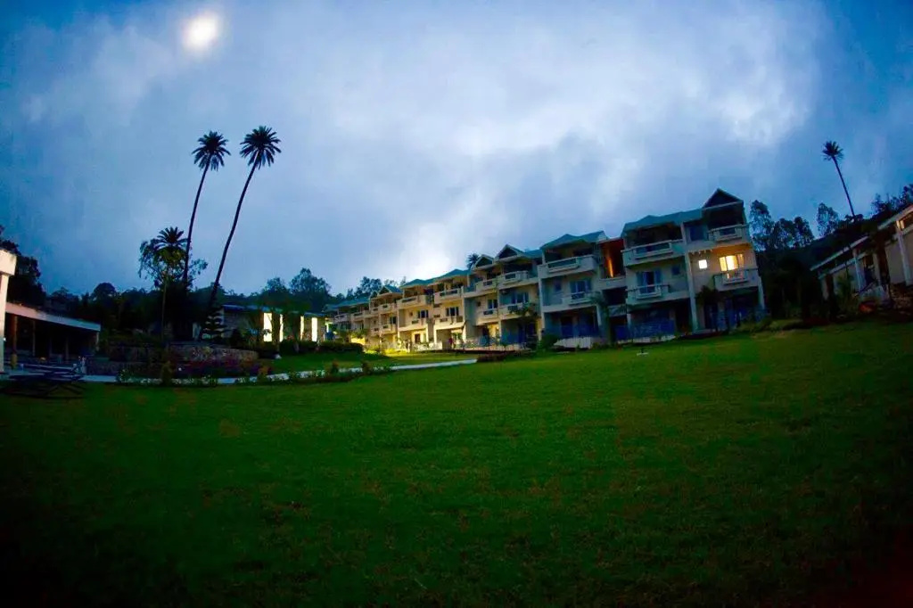 Hummingbird Resort