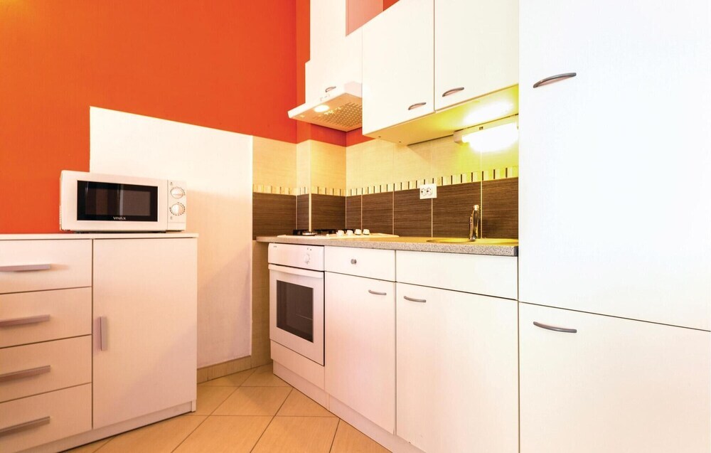 Отель Amazing Apartment in Makarska With 2 Bedrooms and Wifi, фото 4