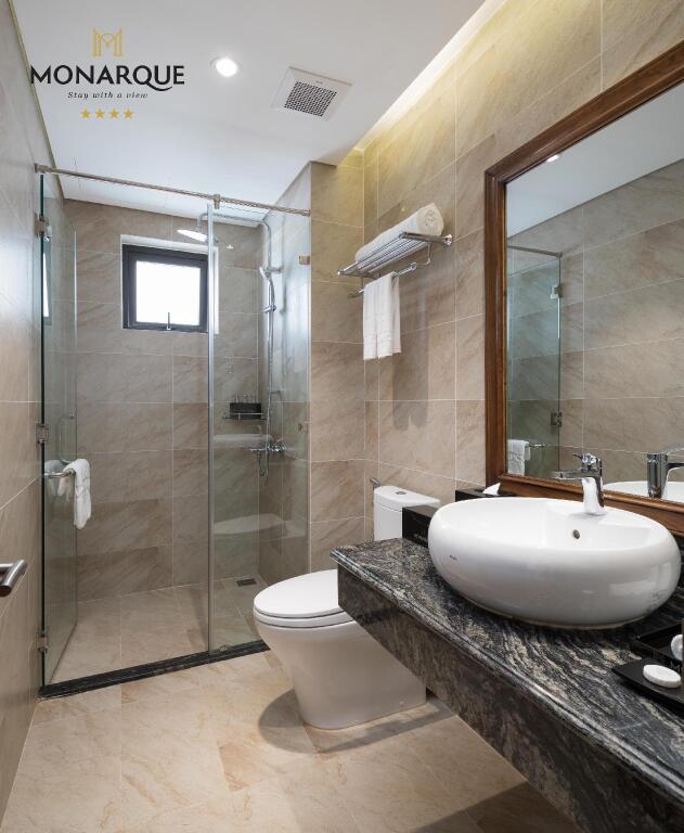Monarque Hotel Danang