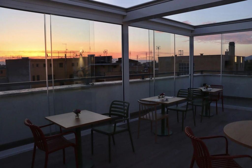 Hotel photo 20