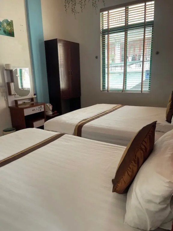 Economy room