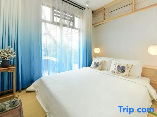 2 Bedrooms Standard room with courtyard view