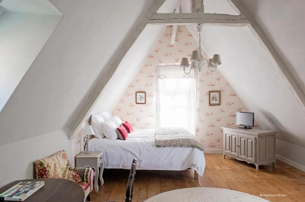 Standard Double room with garden view (full double bed)