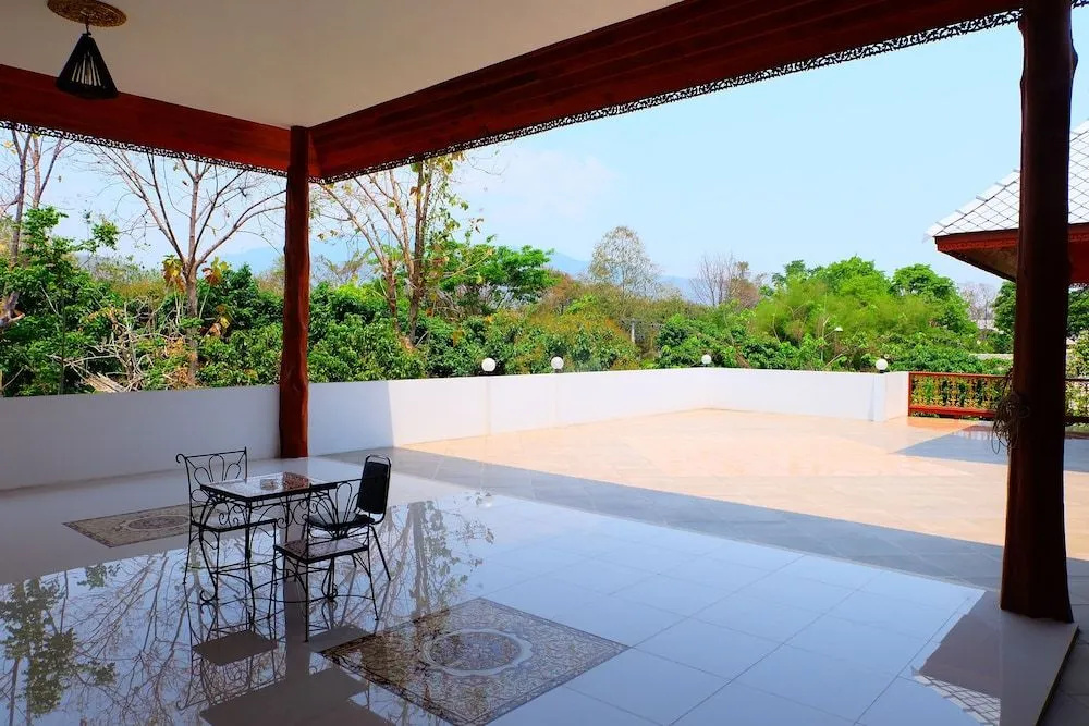 Balcony & Terrace