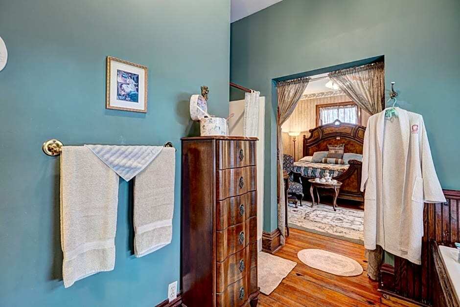 The Grandison Inn Bed & Breakfast by null