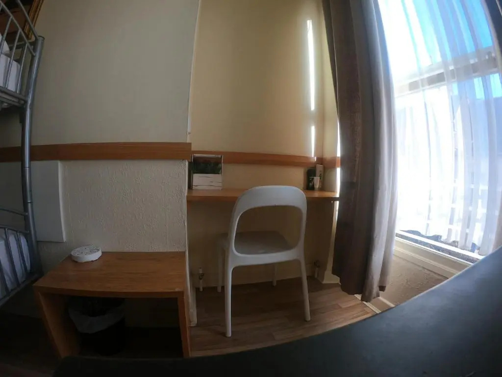 Economy room
