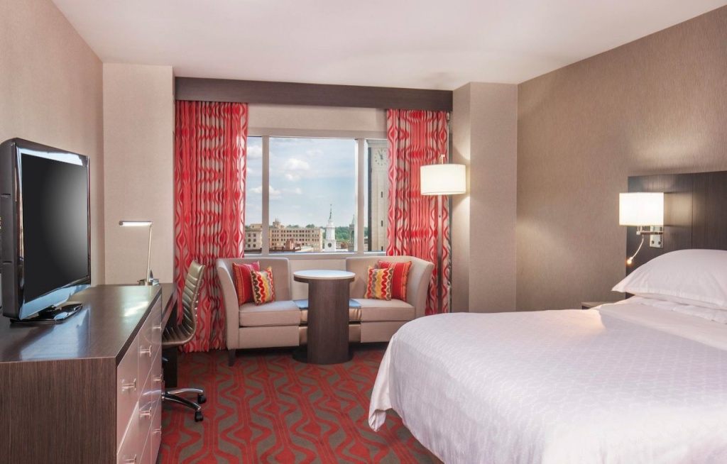 Sheraton Springfield Monarch Place Hotel