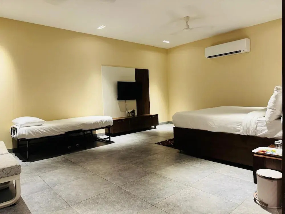 Shoreland Leisure Stays