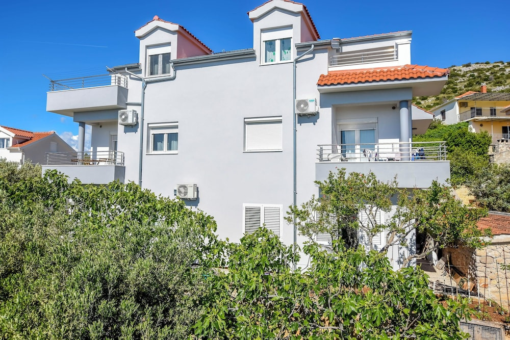 Apartment Prcela 2