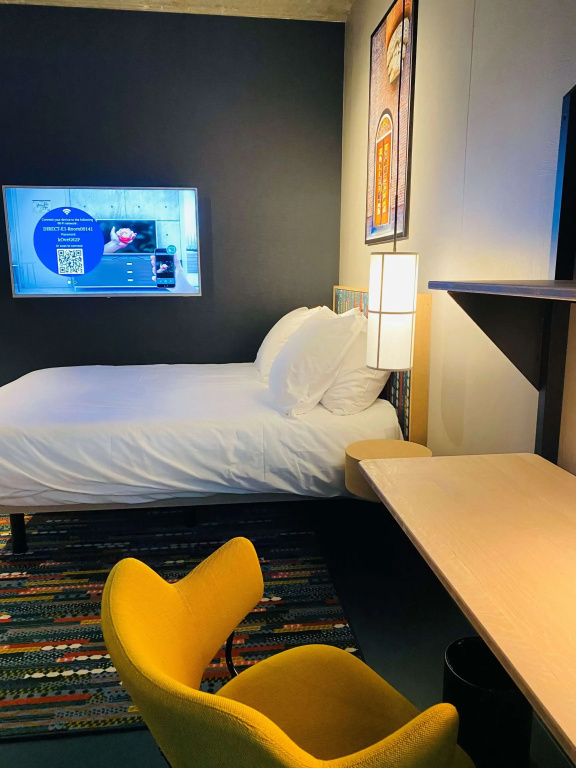 Standard Double room (full double bed)