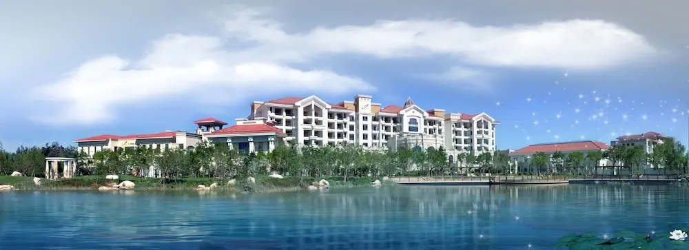 Beach & Waterfront