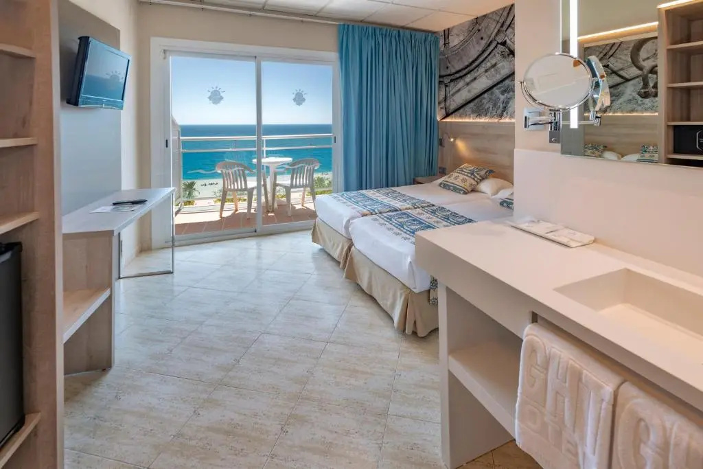 Hotel GHT Marítim - Chambres