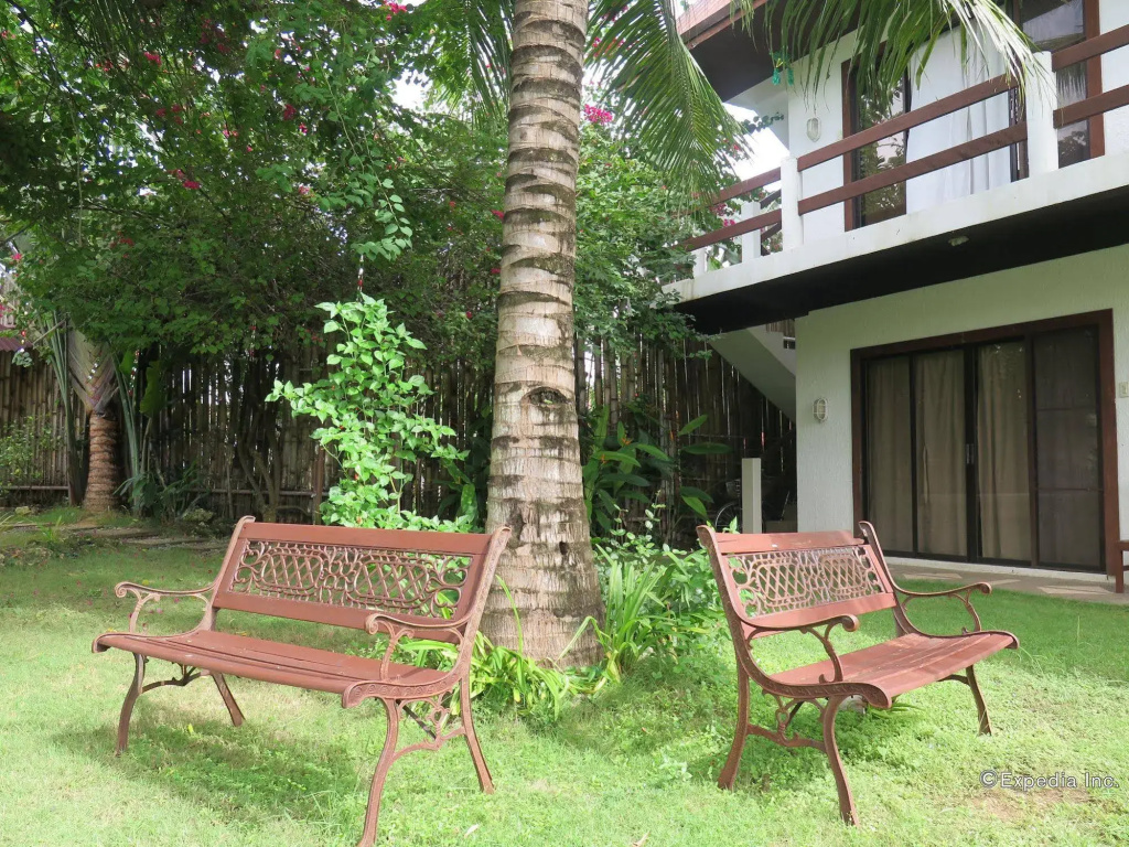 Panglao Palms Apartelle