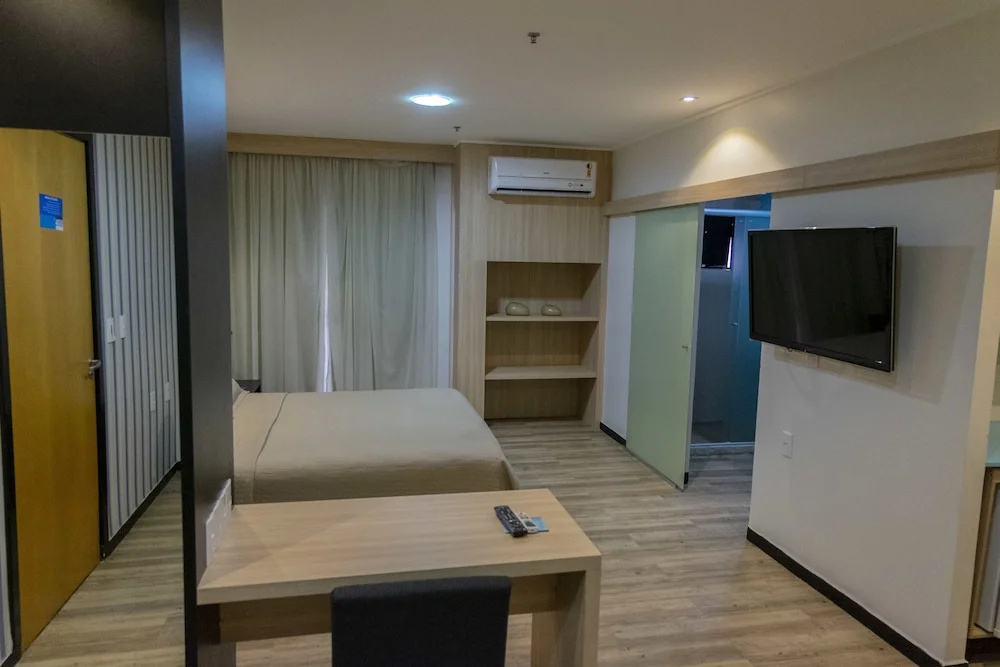 Deluxe Double Suite (full double bed)