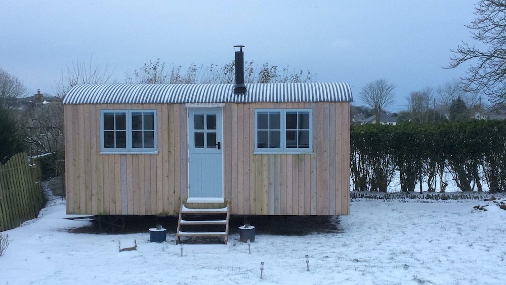 Little Trelawney Shepherd Hut