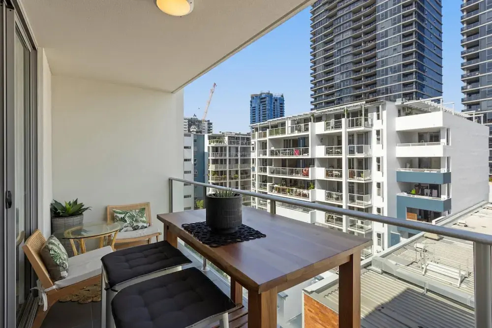Chic 2-bed Apartment & 5 Minutes Walk to Qpac