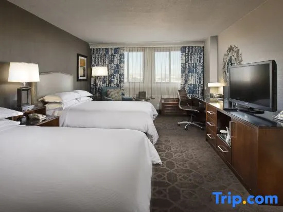 Standard Quadruple Club room
