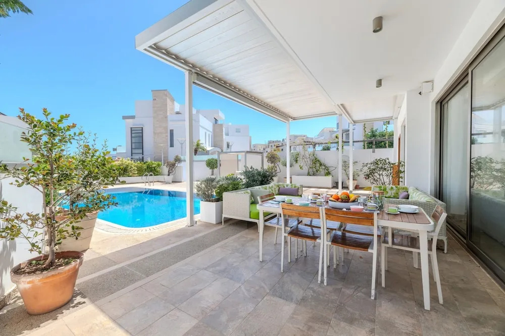 Villa Lombardi 9 in Protaras
