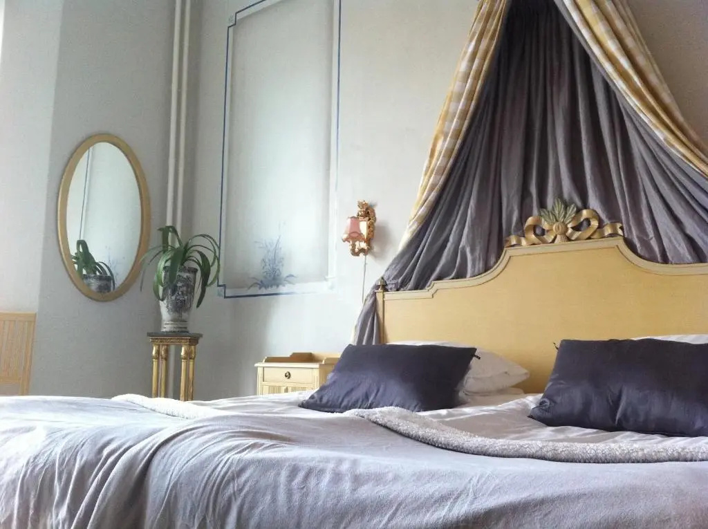 Standard Double room with river view (full double bed)