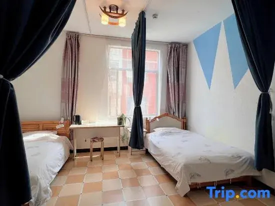 Bed in Dorm (female dorm)