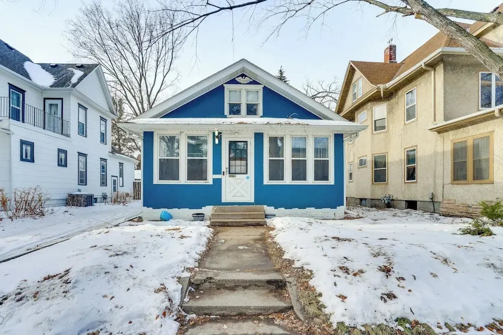 2 Mi to Nordeast Breweries: Cozy Minneapolis Home