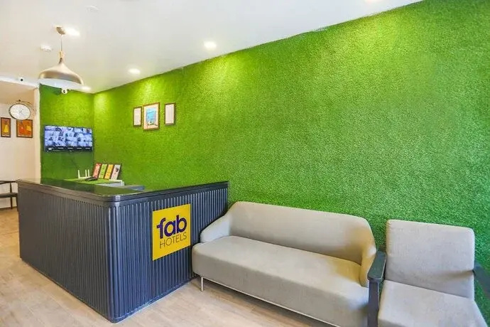 FabExpress F9 Britannia Chowk