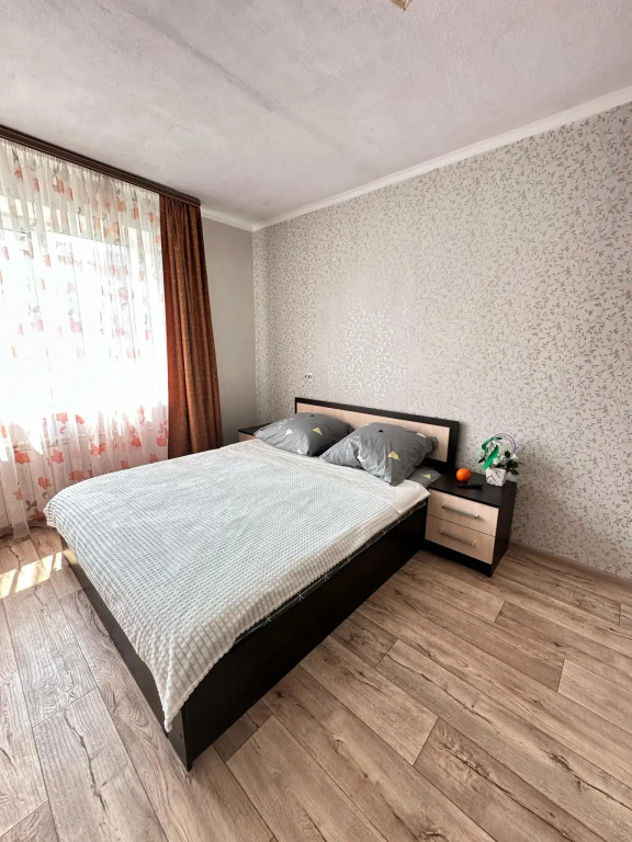 Ideal Apartment (Идеал Апартмент) на улице Первостроителей 1 - фото 3