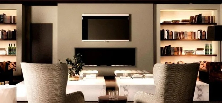 Lobby & Reception