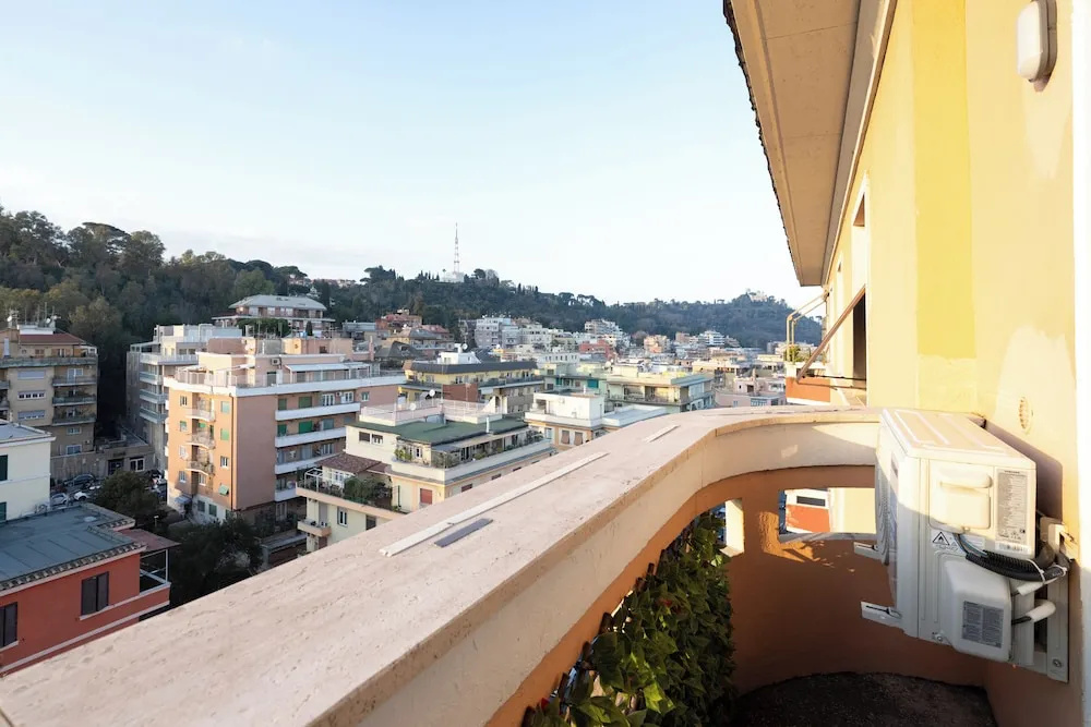 ReRent Rooms - 36 TRIONFALE GUESTHOUSE