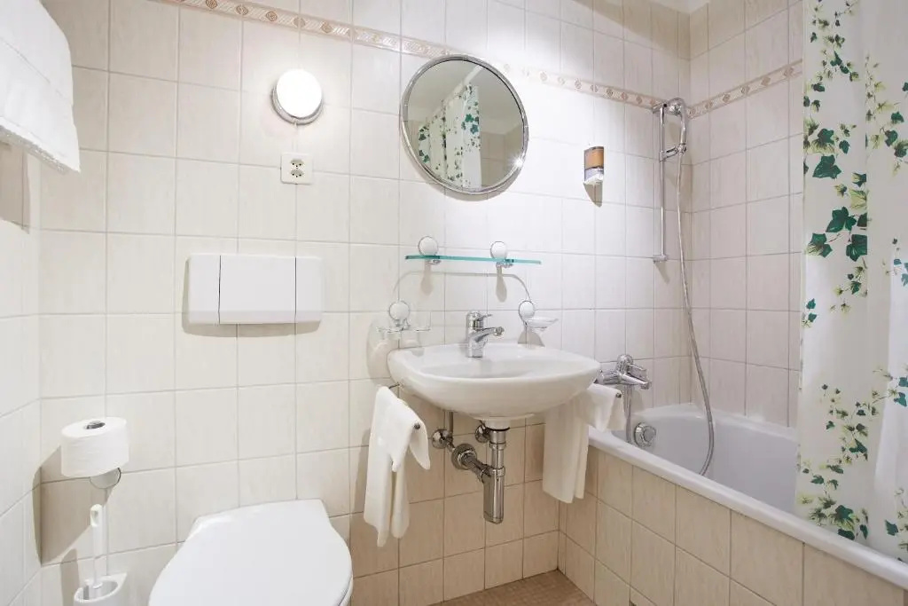 Hotel und Spezialitätenrestaurant zur Linde - Chambres