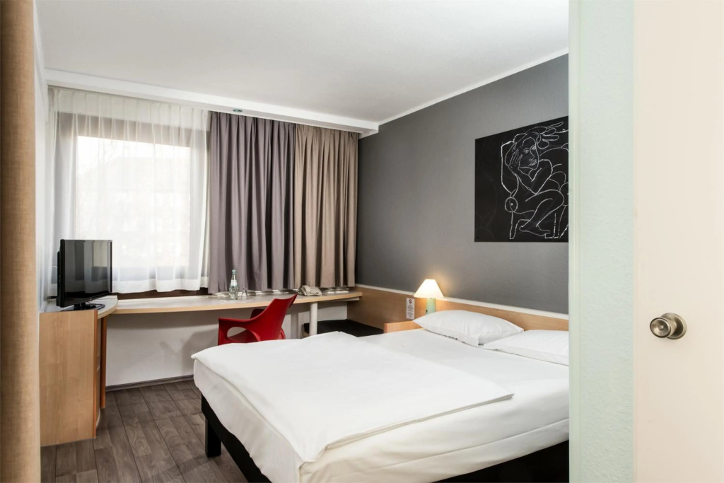 Hotel photo 12