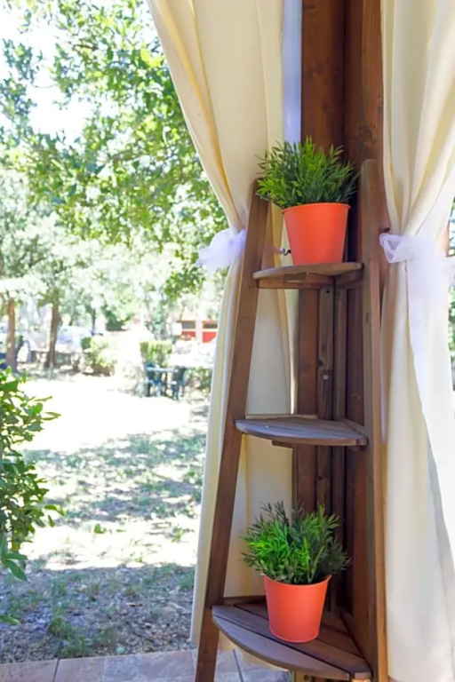 Balcony & Terrace