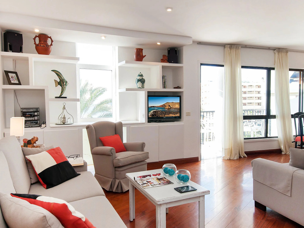 Beach Apartment MG/JM