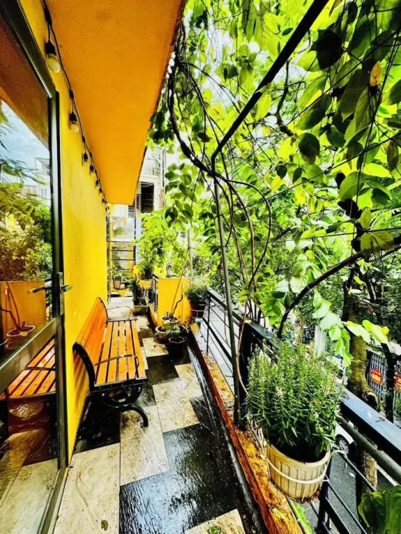 Autumn Hanoi House Bat Su